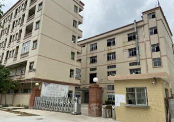 大朗鎮(zhèn)原房東標(biāo)準(zhǔn)獨(dú)院廠房，重工業(yè)廠房，工業(yè)用地，可辦環(huán)評(píng)。