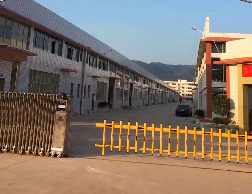 原房东砖墙到顶单一层厂房证件齐全位于政府规划园区满足各种行业